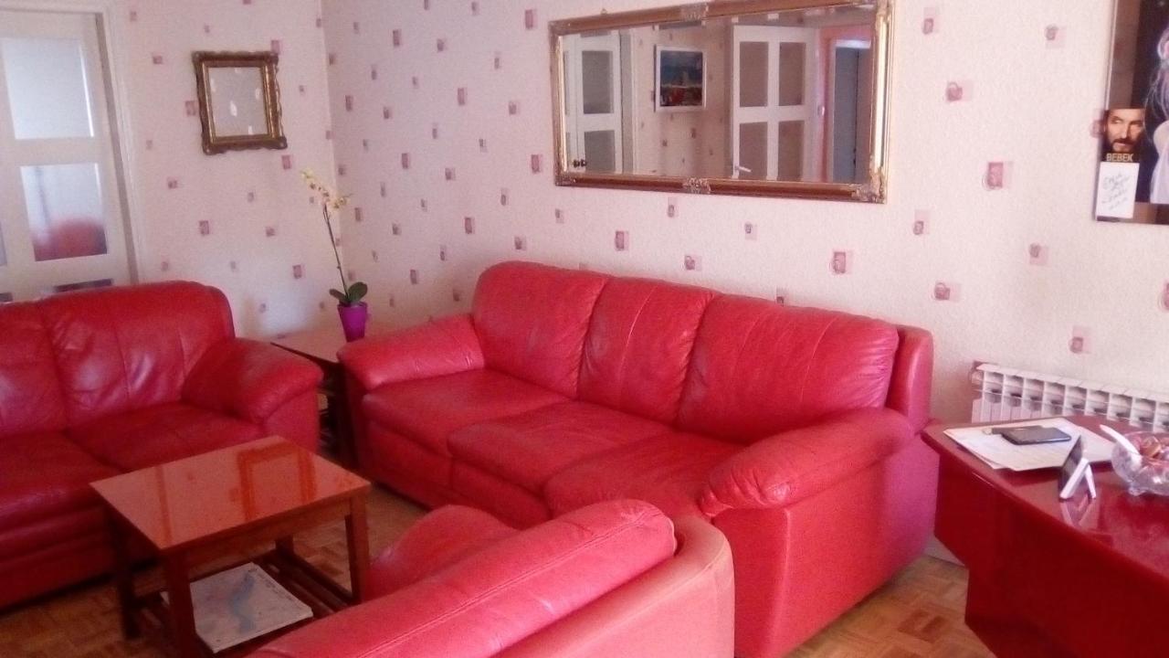 Accommodation Zara Вуковар Екстер'єр фото