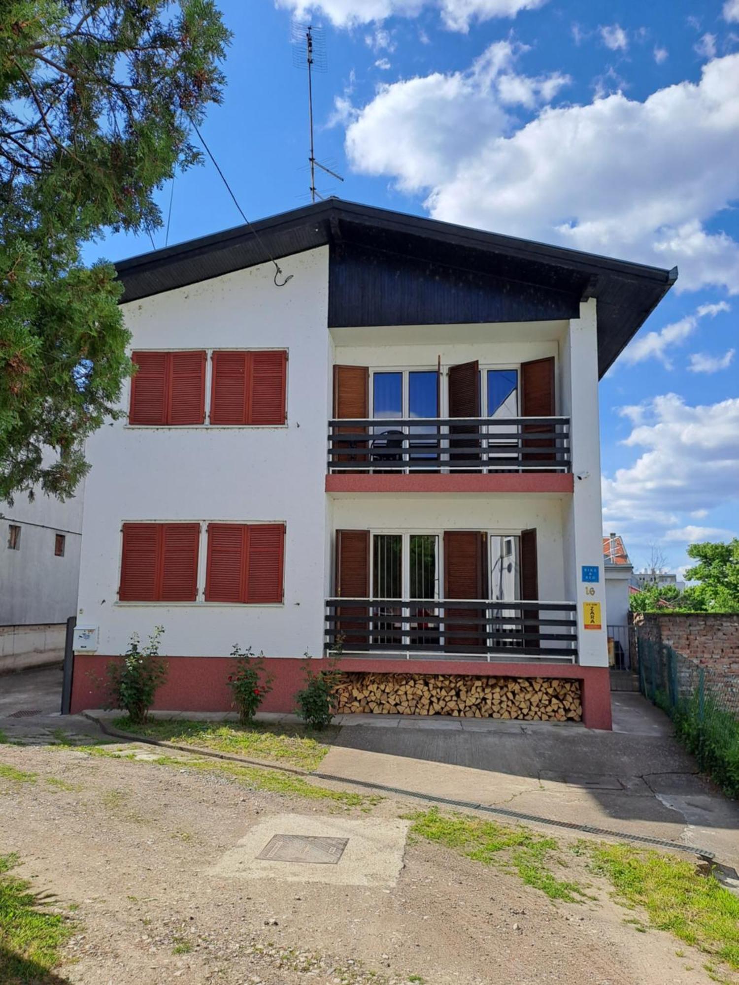 Accommodation Zara Вуковар Екстер'єр фото