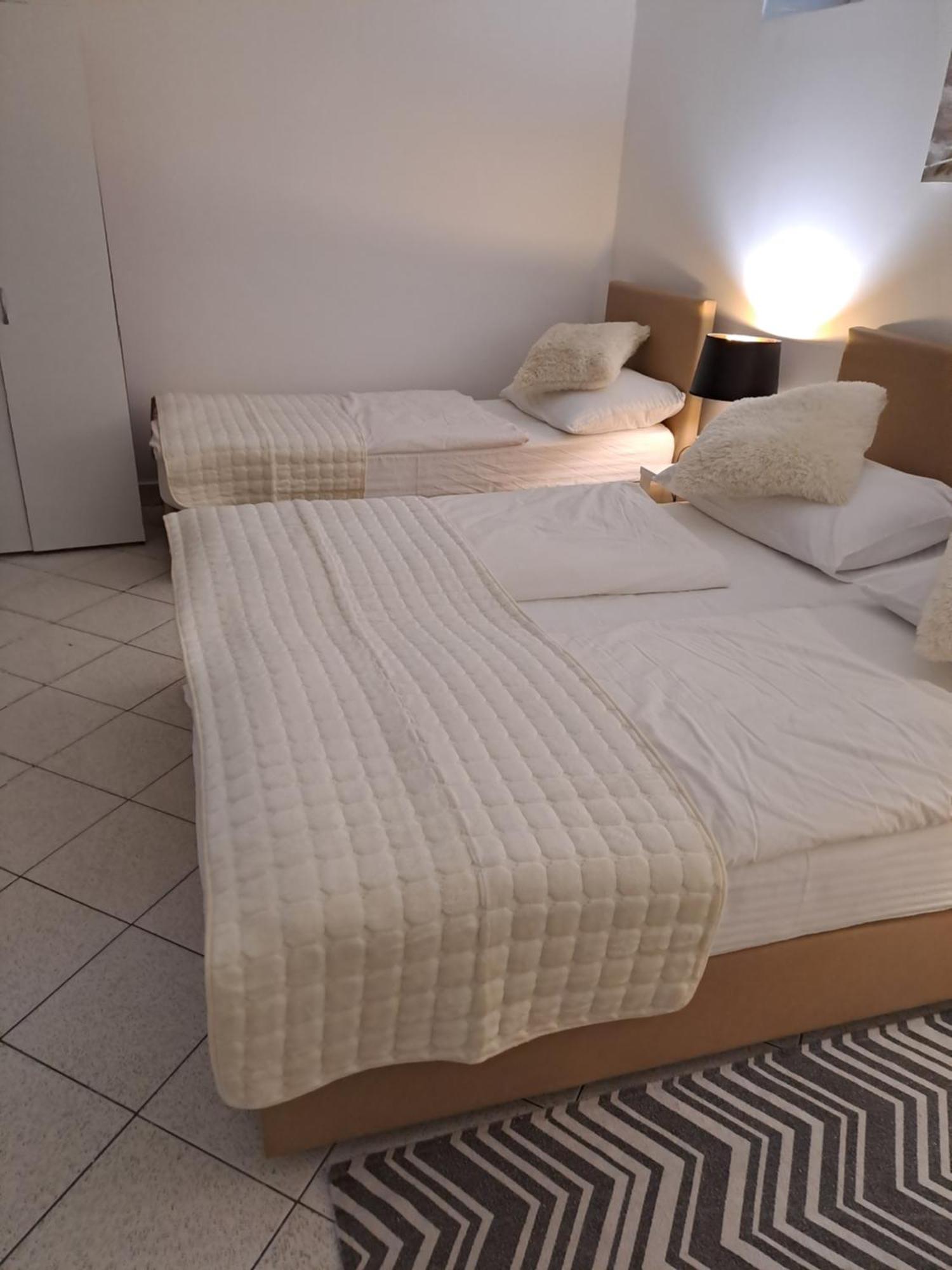 Accommodation Zara Вуковар Екстер'єр фото